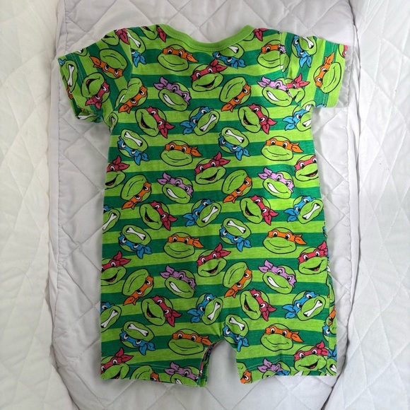 ⭒ 6-12M Nickelodeon Two Ninja Turtles 2015 Green Rompers Pyjamas Striped ⭒ - Picture 8 of 11